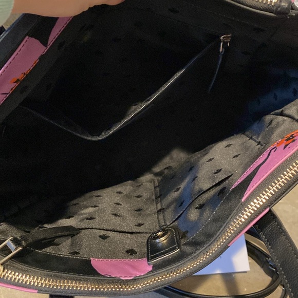 Like new condition Kate Spade bag - Picture 5 of 6